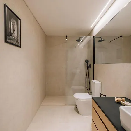 Comporta - 1 Bedroom And Parking In Parque Nacoes דירה *