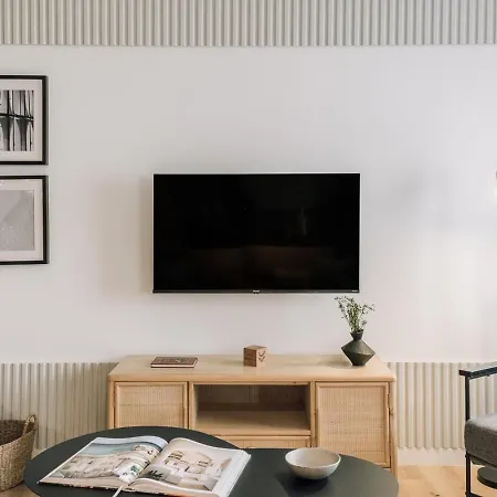 Comporta - 1 Bedroom And Parking In Parque Nacoes ליסבון