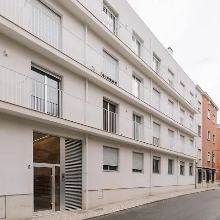 Comporta - 1 Bedroom And Parking In Parque Nacoes 公寓